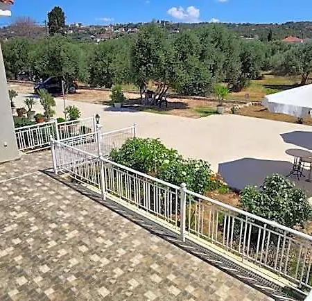 Casa De Rosa & 3*